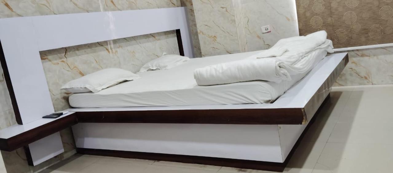 Hotel Shri Sai International, Sitamarhi Dumra Экстерьер фото