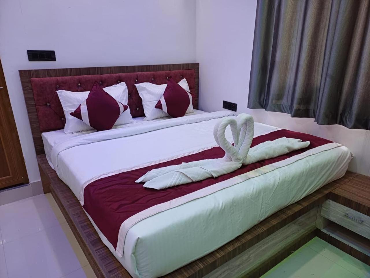 Hotel Shri Sai International, Sitamarhi Dumra Экстерьер фото