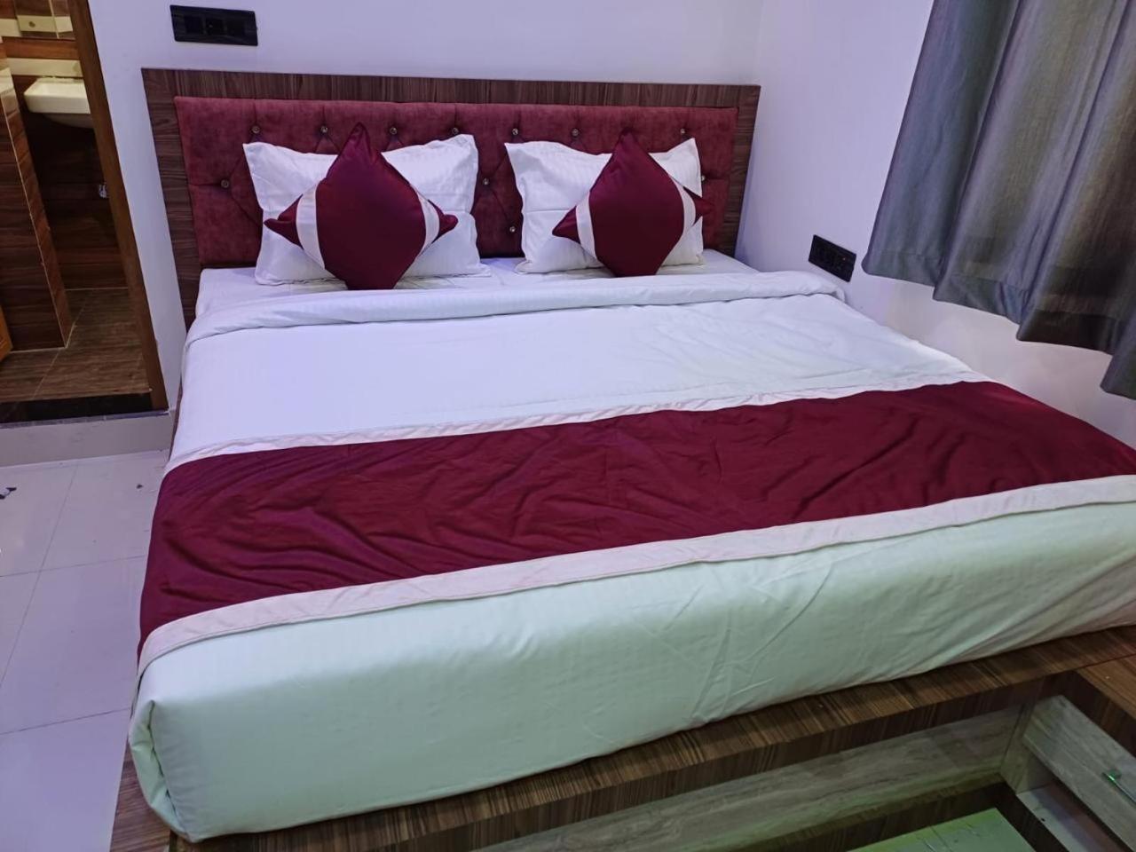 Hotel Shri Sai International, Sitamarhi Dumra Экстерьер фото